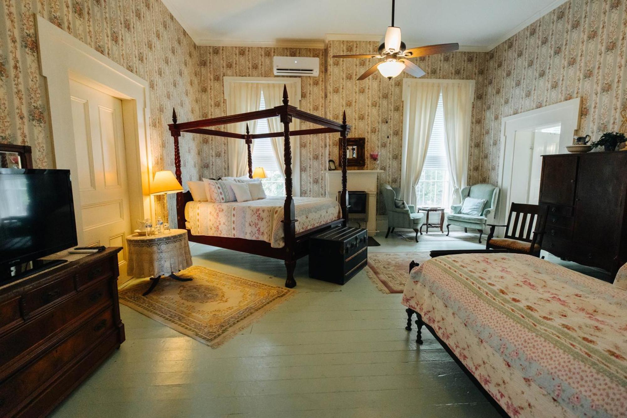 Maple Hill Manor Bed & Breakfast Springfield Ngoại thất bức ảnh